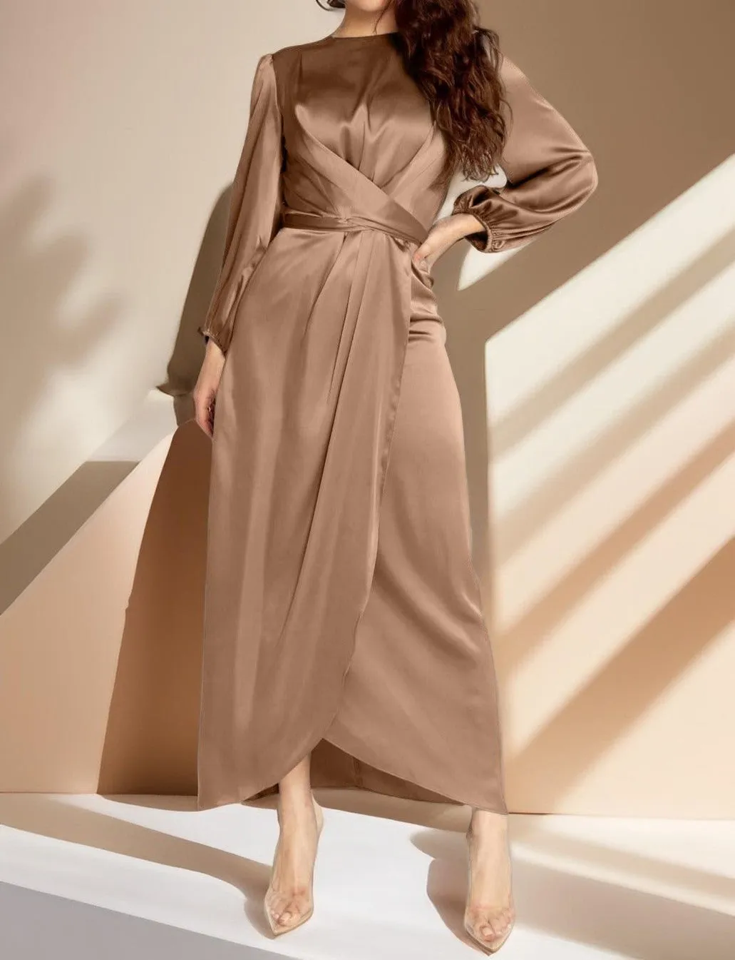 Feminine and elegant tunic dress