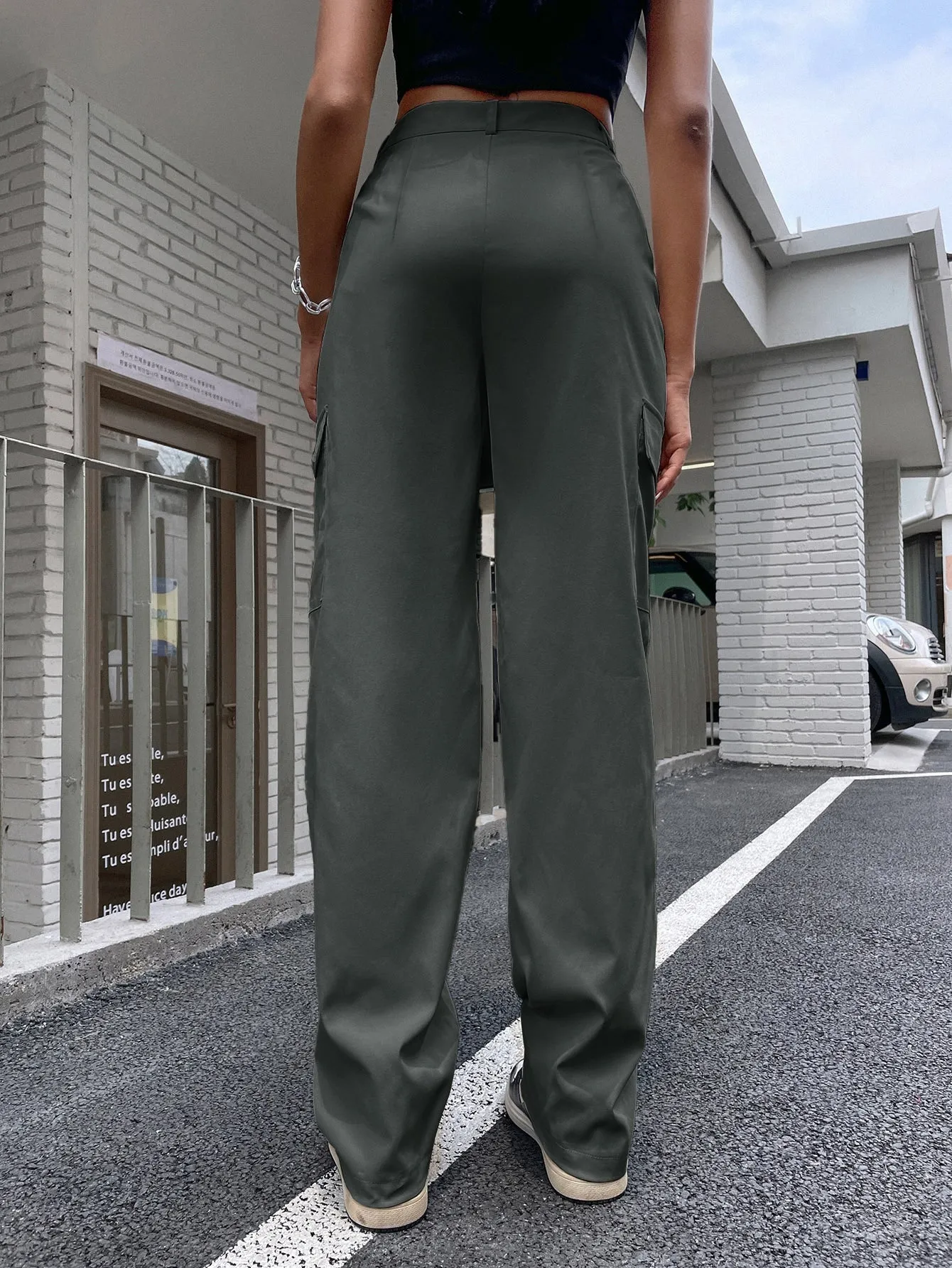 High Waist Flap Pocket Cargo Pants SS23