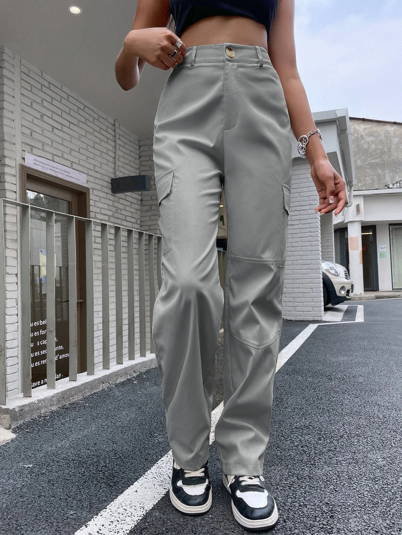 High Waist Flap Pocket Cargo Pants SS23
