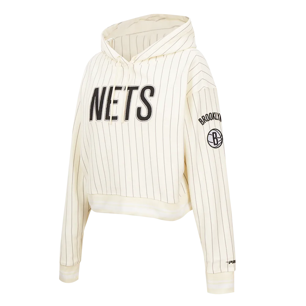 NBA BROOKLYN NETS PINSTRIPE RETRO CLASSIC WOMEN'S RIB FLC CROPPED PO HOO (EGGSHELL/ GREY)