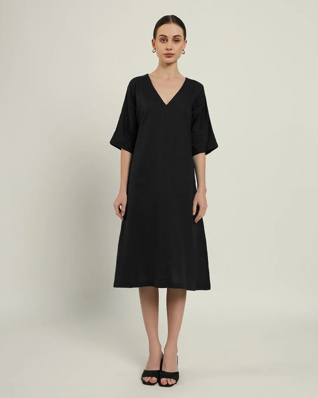 The Mildura Daisy Noir Linen Dress