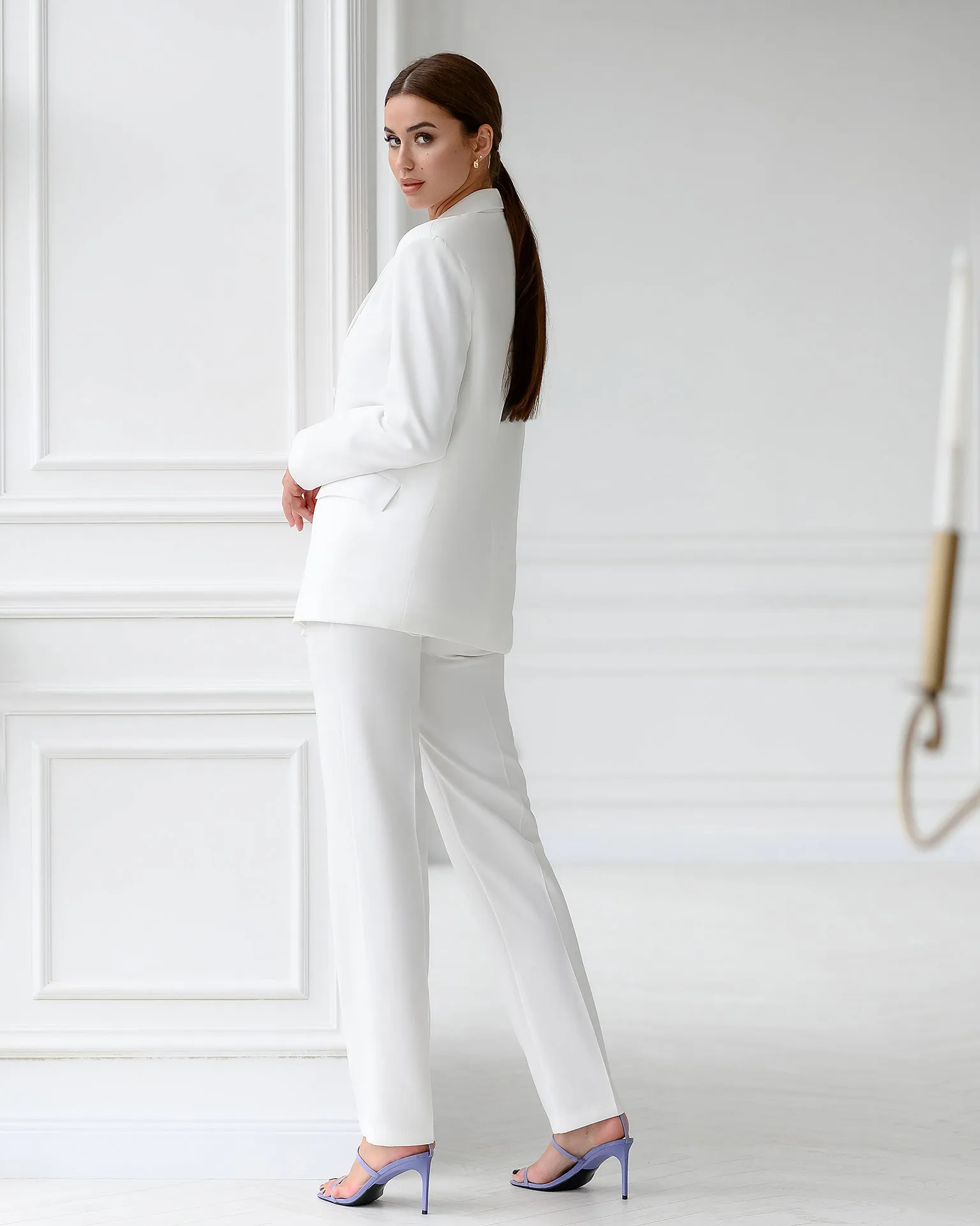 White Double-Breasted Suit 2-Piece