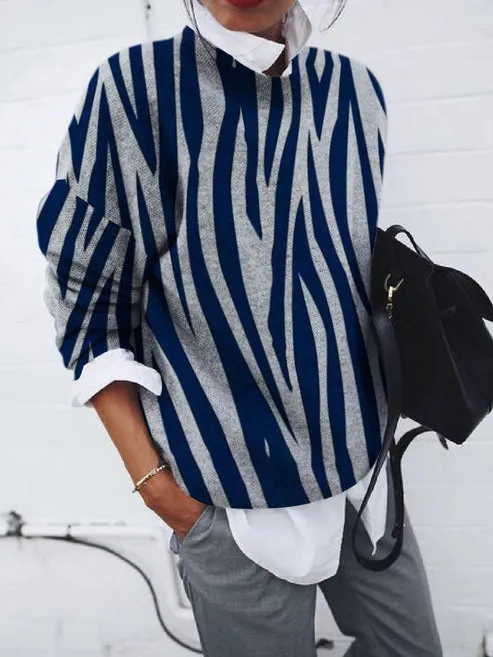 Women's Simple and Versatile Cashmere Jumper with a Twist | Perfect for Autumn/Winter